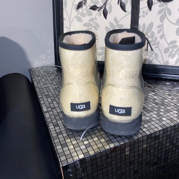 Ugg boots - Picture 8 of 12